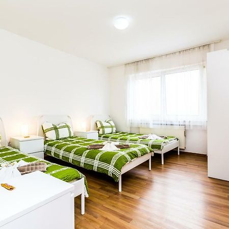 Workers Apartment am Wiener Platz Köln Exterior foto